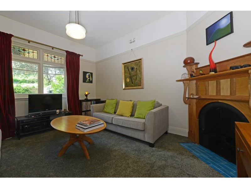 108 New Town Road, New Town TAS 7008