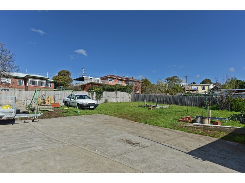 11 Fifth Avenue, West Moonah TAS 7009
