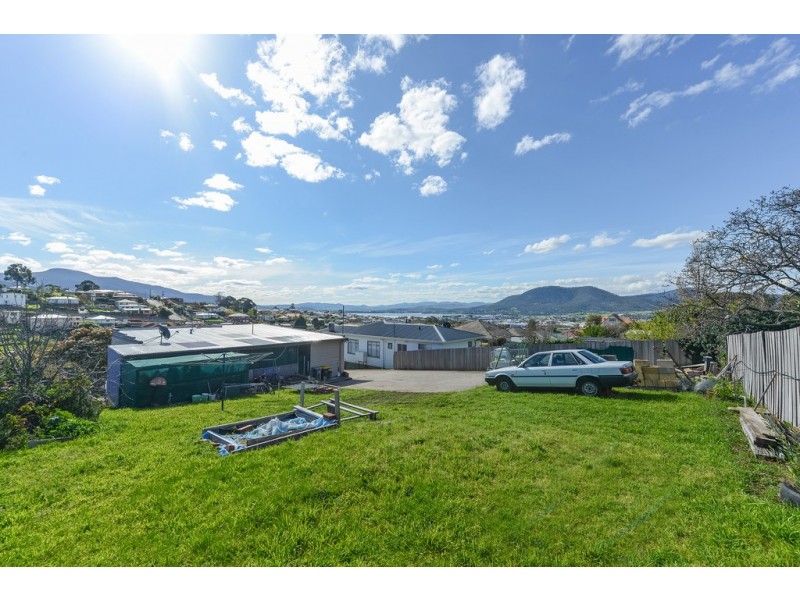 11 Fifth Avenue, West Moonah TAS 7009