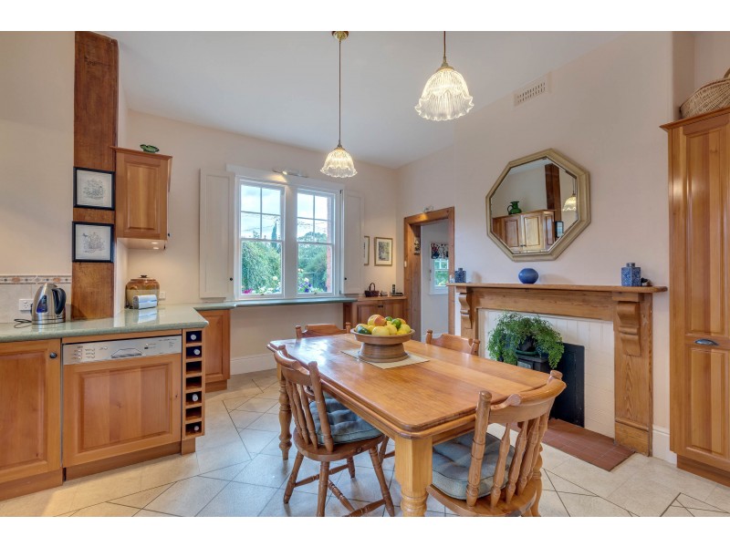 6 Morris Avenue, Taroona TAS 7053