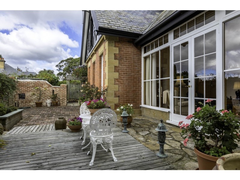 6 Morris Avenue, Taroona TAS 7053