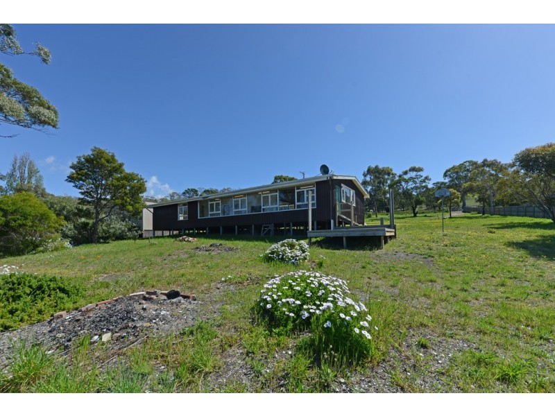 551 Shark Point Road, Penna TAS 7171