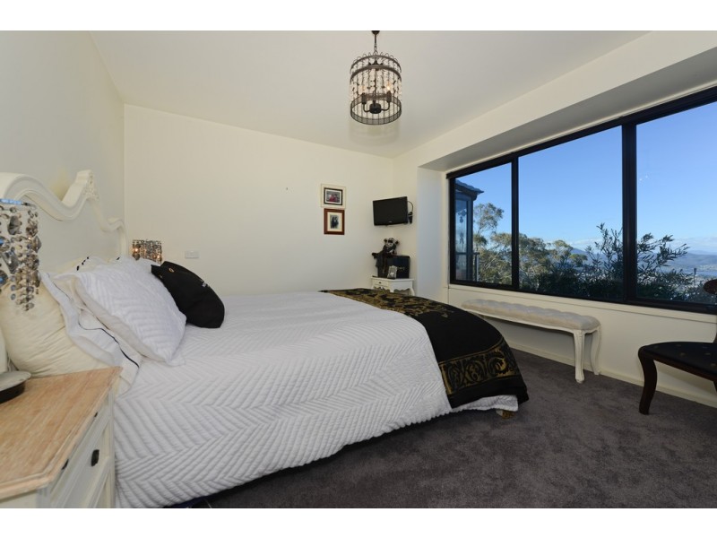 2/76 Woodcutters Road, Tolmans Hill TAS 7007