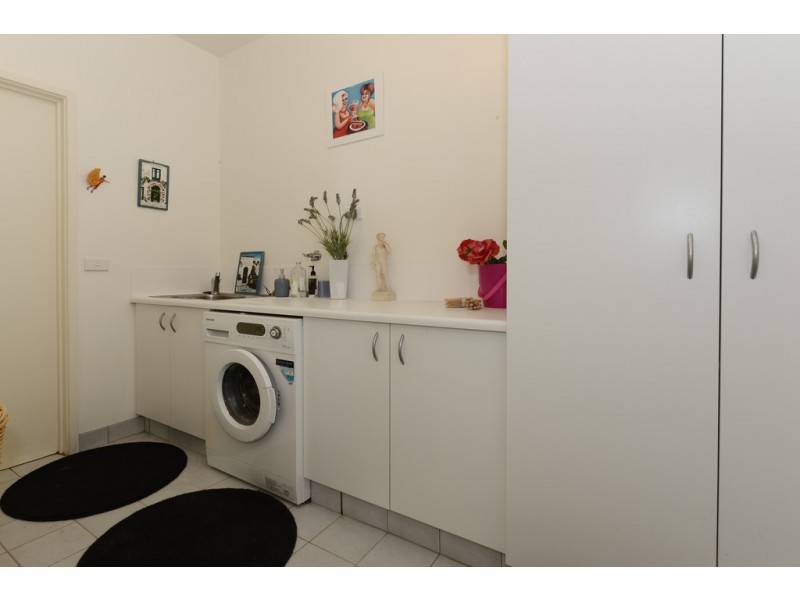 2/76 Woodcutters Road, Tolmans Hill TAS 7007