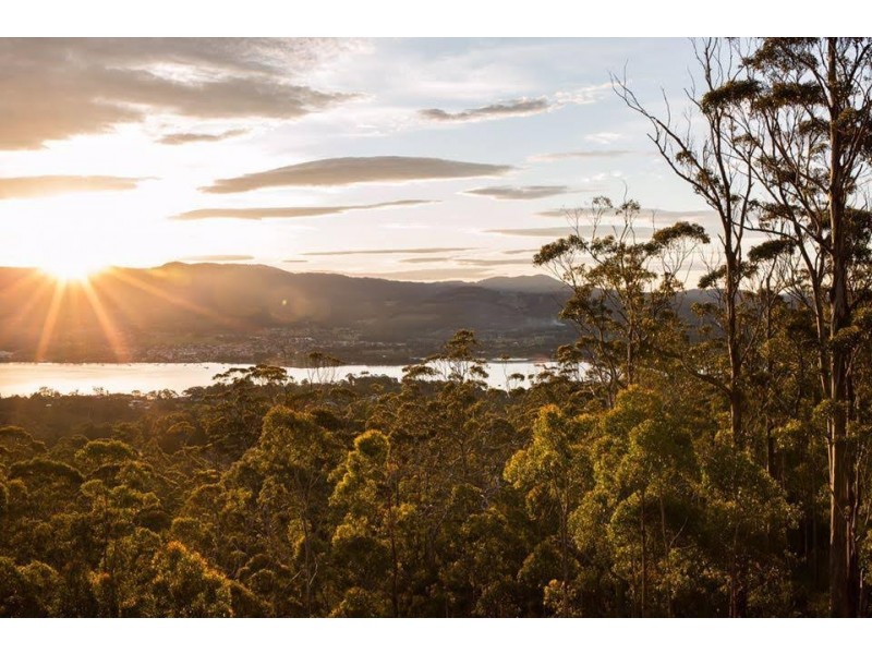 519 Tinderbox Road, Howden TAS 7054