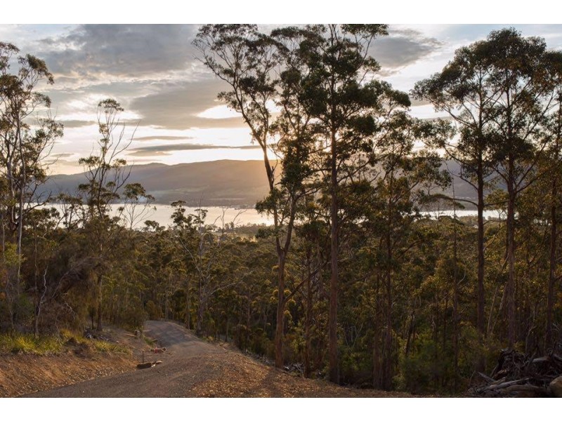 519 Tinderbox Road, Howden TAS 7054