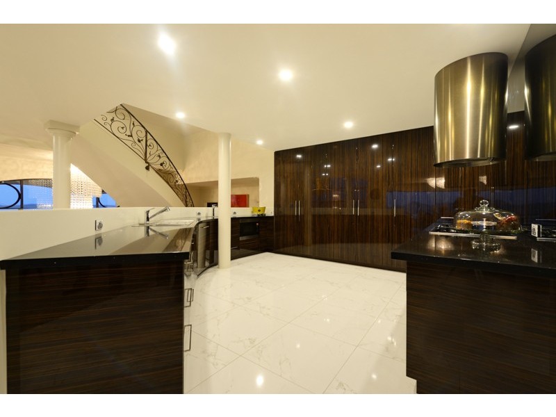 11 Nicholas Drive, Sandy Bay TAS 7005
