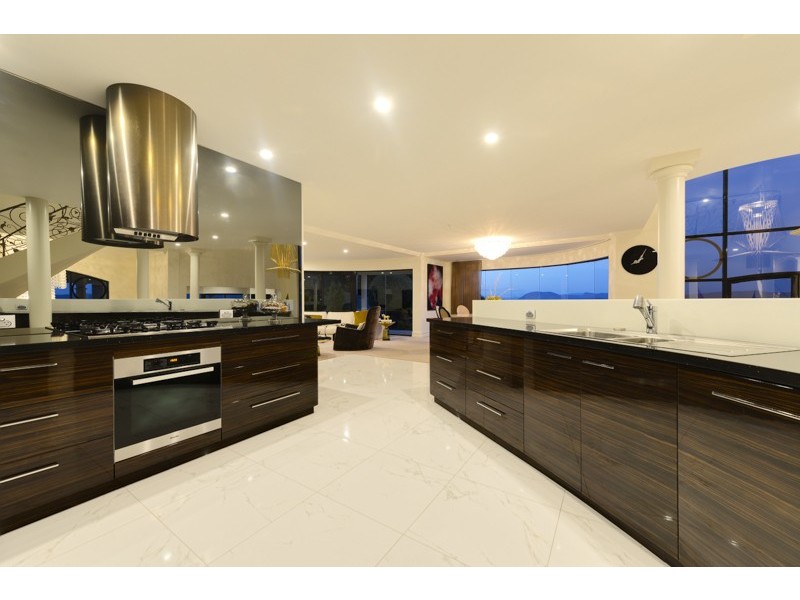 11 Nicholas Drive, Sandy Bay TAS 7005