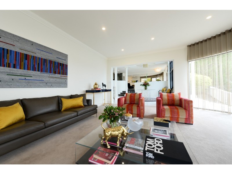 11 Nicholas Drive, Sandy Bay TAS 7005