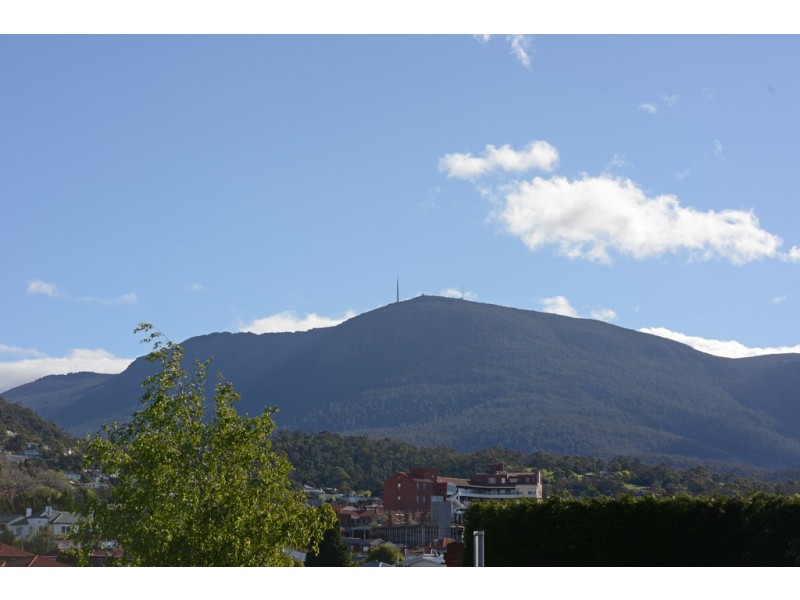 69 New Town Road, New Town TAS 7008