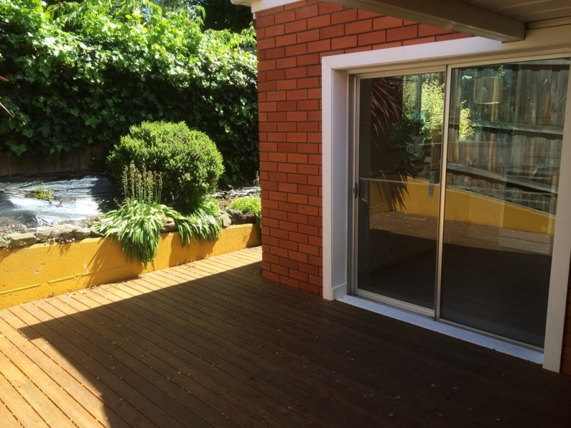 9/7 Derwentwater Avenue, Sandy Bay TAS 7005