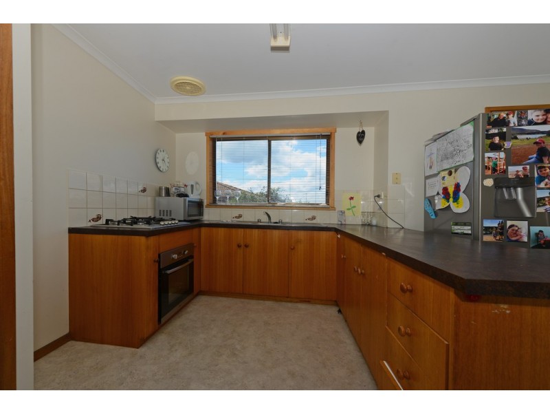 28 Sunhaven Court, Midway Point TAS 7171