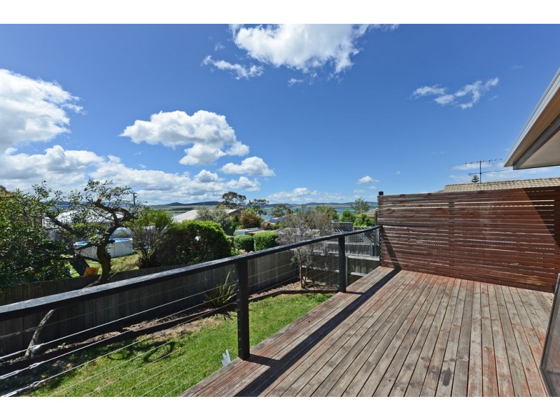 28 Sunhaven Court, Midway Point TAS 7171