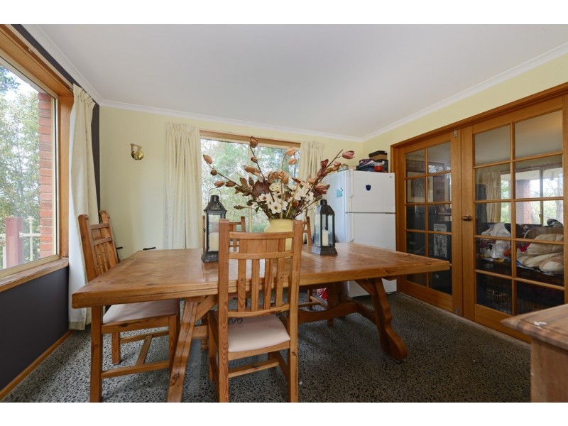 48 Ruth Drive, Lenah Valley TAS 7008