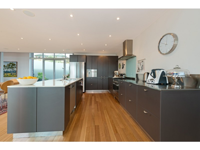 2/12 Rose Court, Sandy Bay TAS 7005