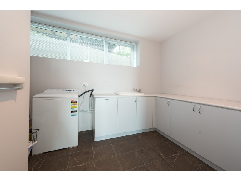 2/12 Rose Court, Sandy Bay TAS 7005