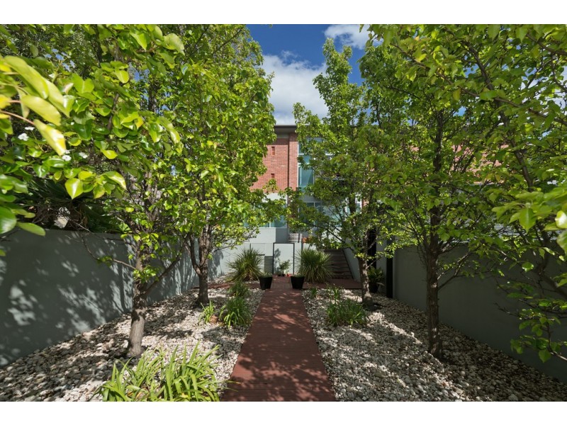2/12 Rose Court, Sandy Bay TAS 7005