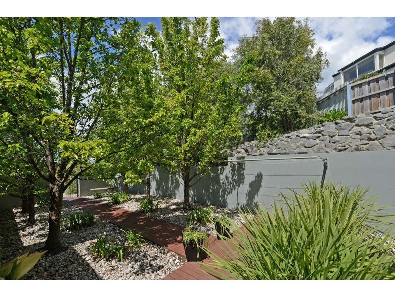 2/12 Rose Court, Sandy Bay TAS 7005