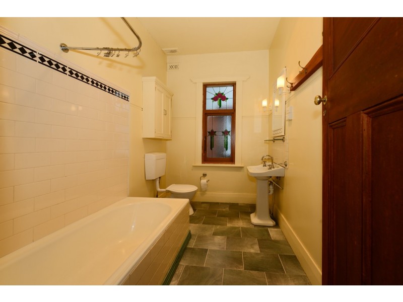 10 Greenlands Avenue, Sandy Bay TAS 7005