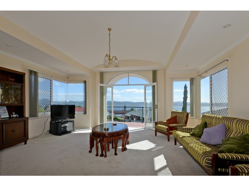 1/17 Rose Court, Sandy Bay TAS 7005