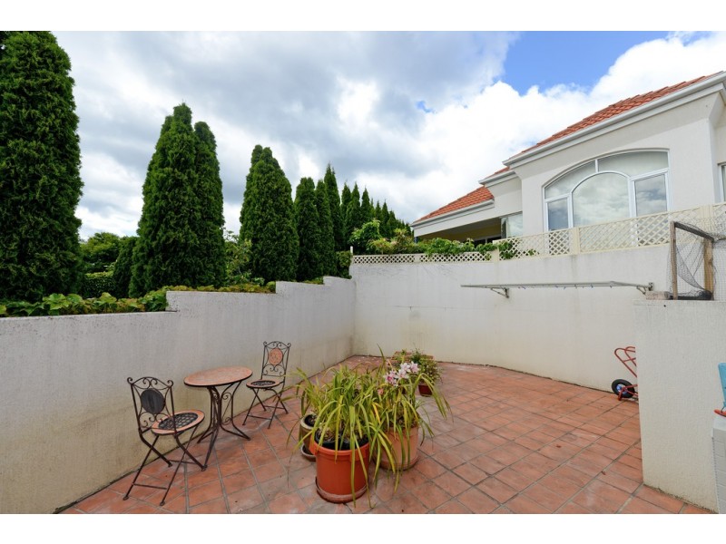 1/17 Rose Court, Sandy Bay TAS 7005