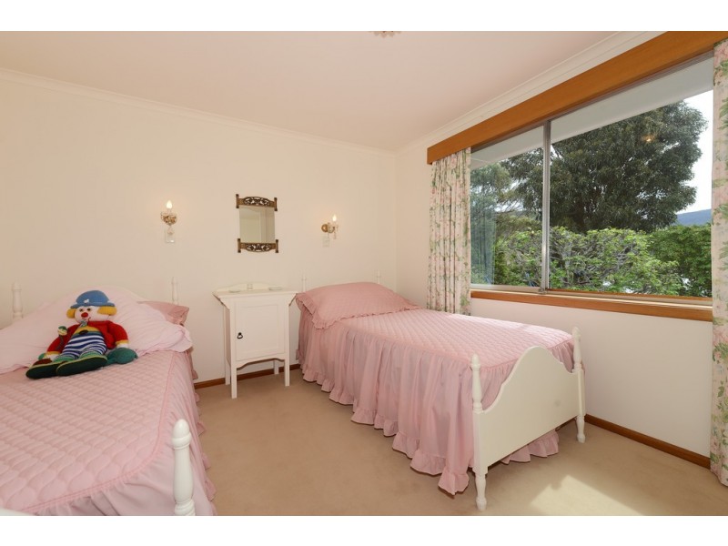 20 England Avenue, Montrose TAS 7010