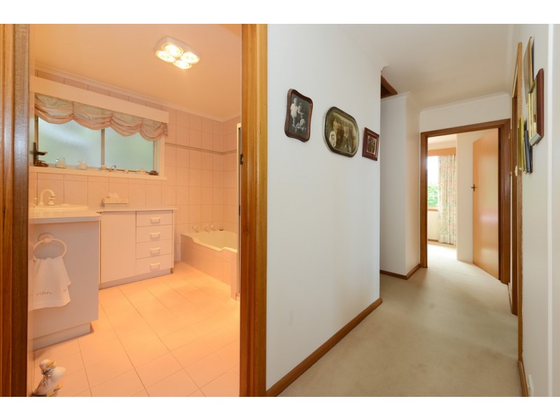 20 England Avenue, Montrose TAS 7010