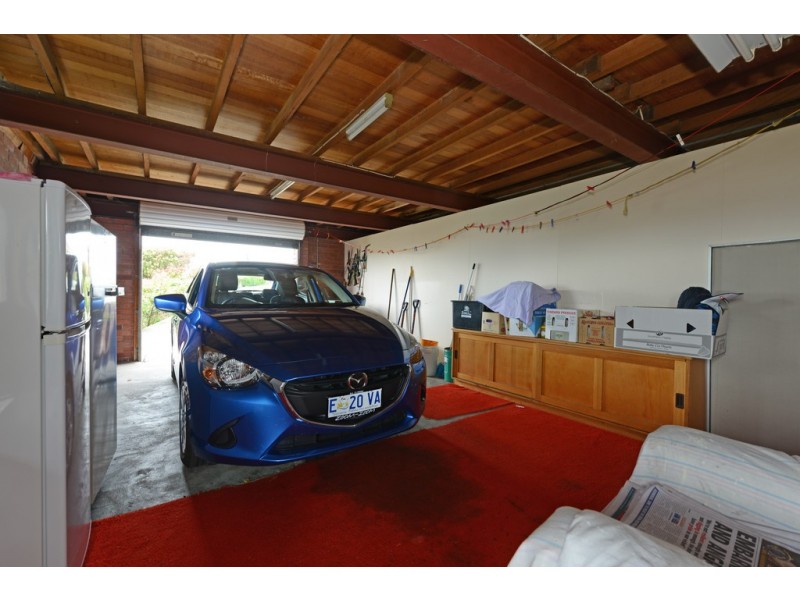 20 England Avenue, Montrose TAS 7010