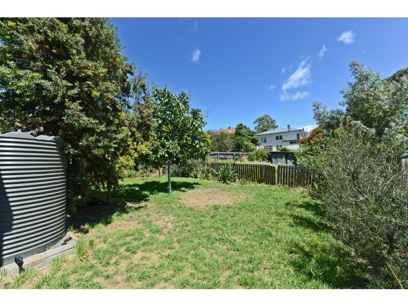 28 Oldham Avenue, New Town TAS 7008