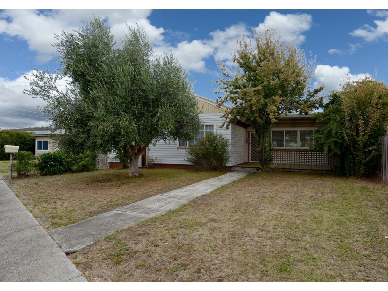 16 Culloden Avenue, Lutana TAS 7009