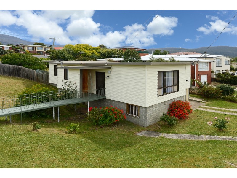 30 Garden Grove, West Moonah TAS 7009