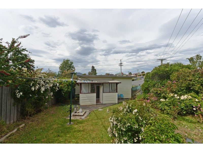 30 Garden Grove, West Moonah TAS 7009