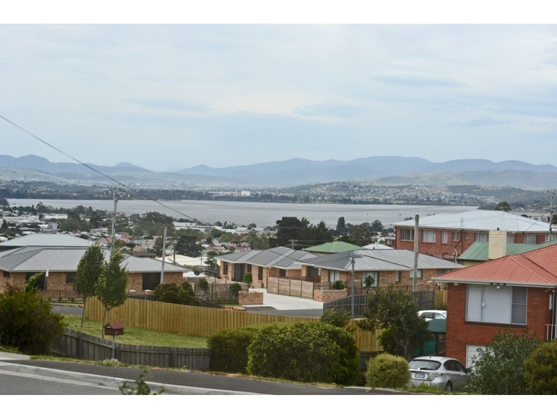 30 Garden Grove, West Moonah TAS 7009