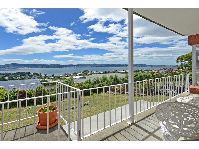 479 Churchill Avenue, Sandy Bay TAS 7005