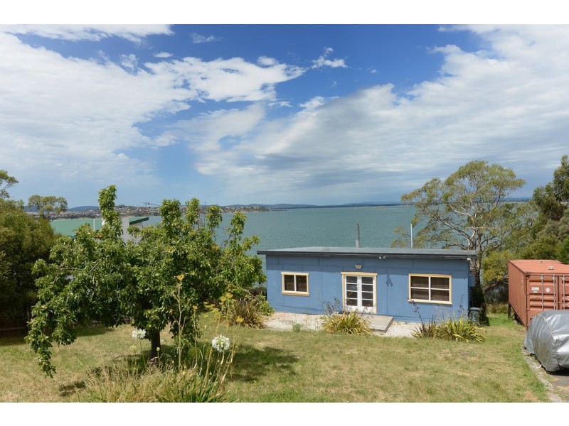 531 Shark Point Road, Penna TAS 7171