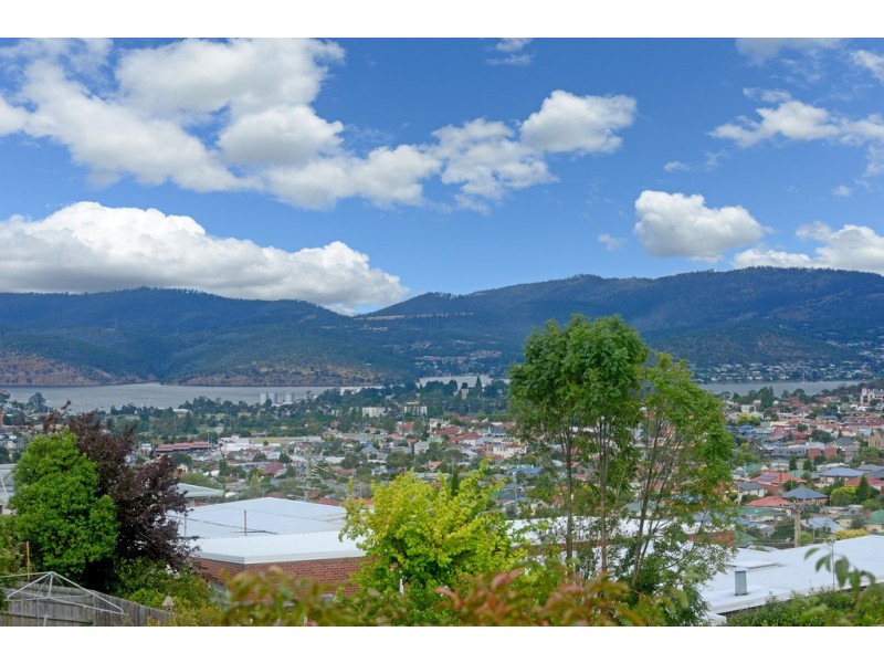 38 Pottery Road, Lenah Valley TAS 7008