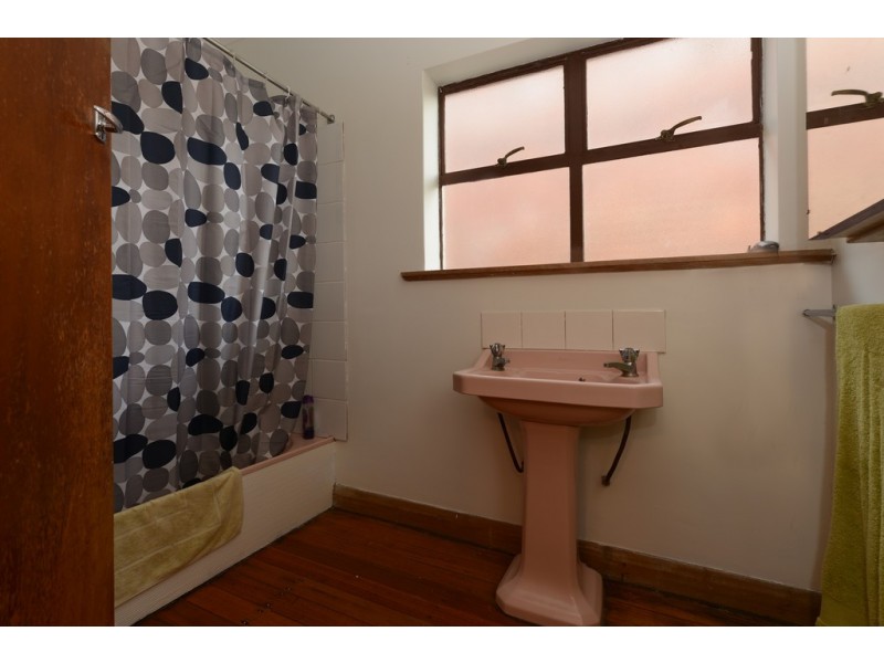 38 Pottery Road, Lenah Valley TAS 7008