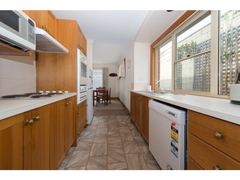 2/36 Roope Street, New Town TAS 7008