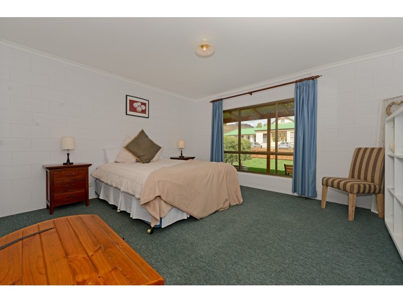 102 Main Street, Kempton TAS 7030