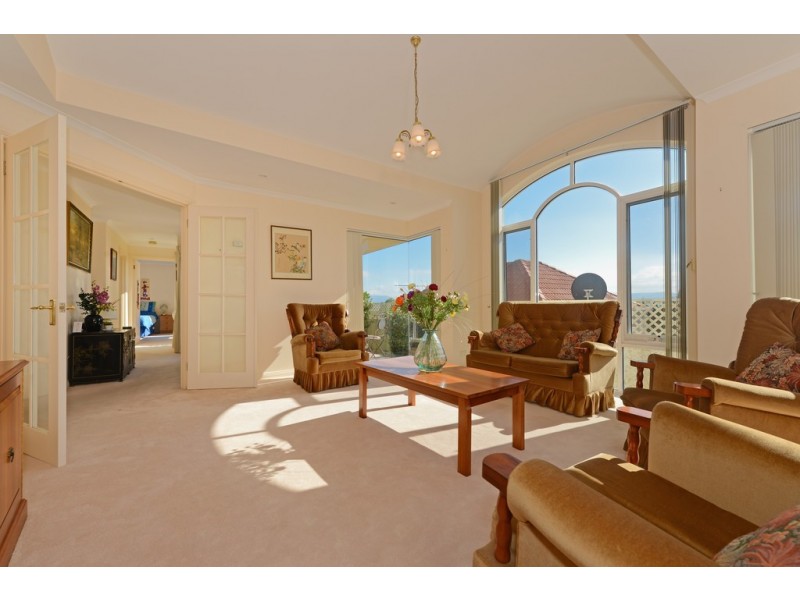 2/17 Rose Court, Sandy Bay TAS 7005