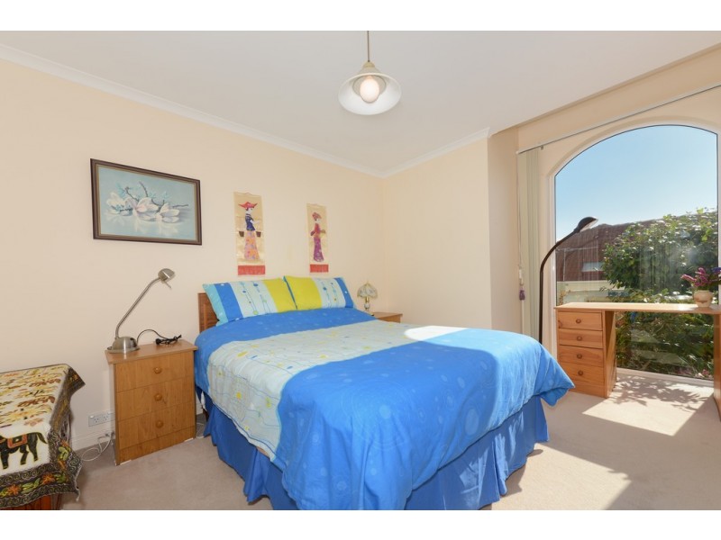 2/17 Rose Court, Sandy Bay TAS 7005