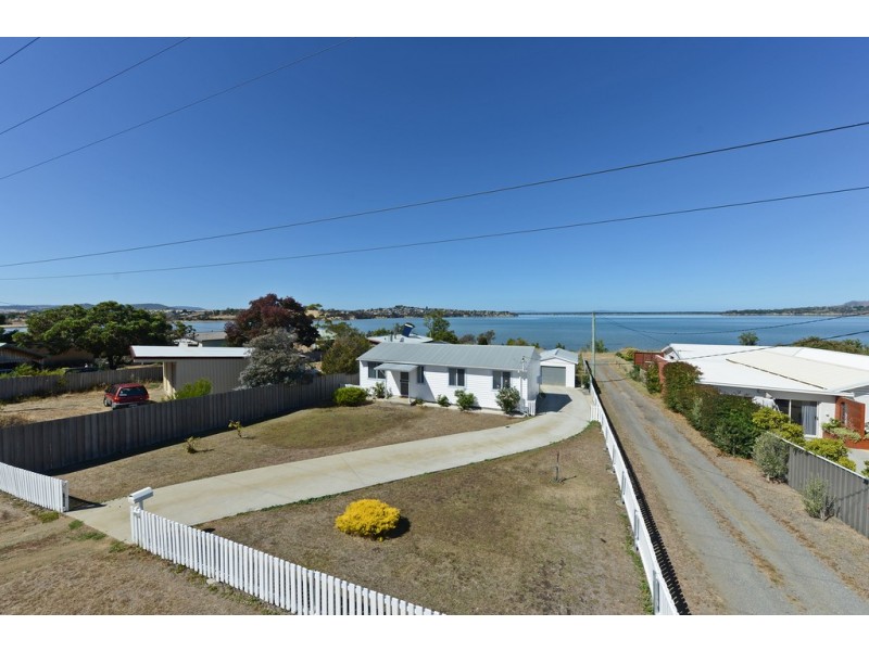 395 Shark Point Road, Penna TAS 7171