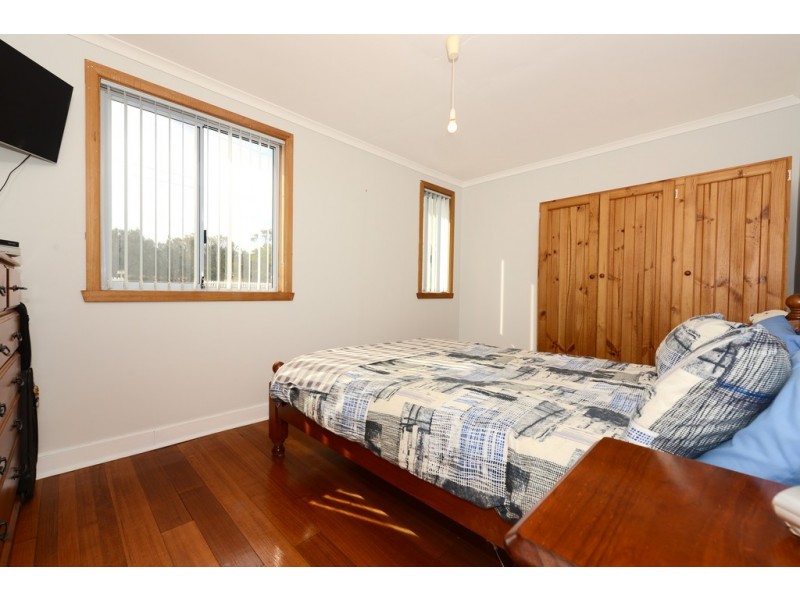 395 Shark Point Road, Penna TAS 7171