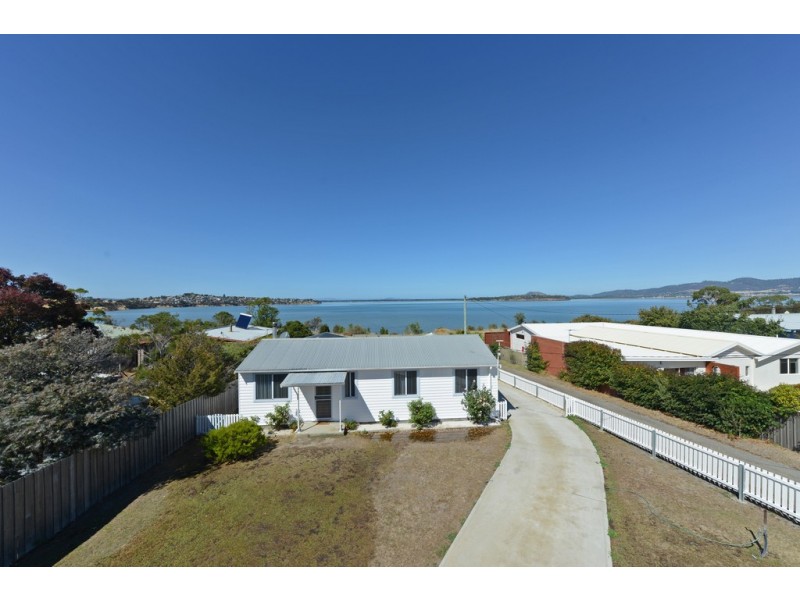 395 Shark Point Road, Penna TAS 7171