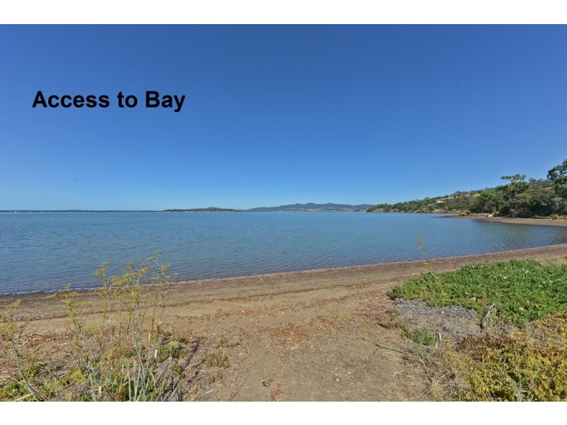 395 Shark Point Road, Penna TAS 7171