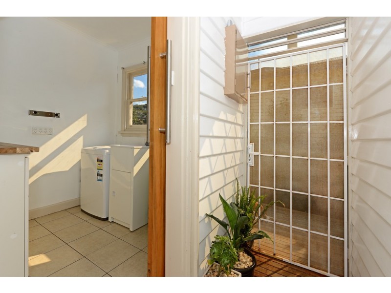 14 Girrabong Road, Lenah Valley TAS 7008