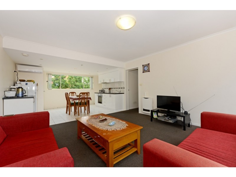 4/9 Augusta Road, Lenah Valley TAS 7008