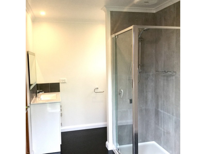 15 Tower Road, New Town TAS 7008