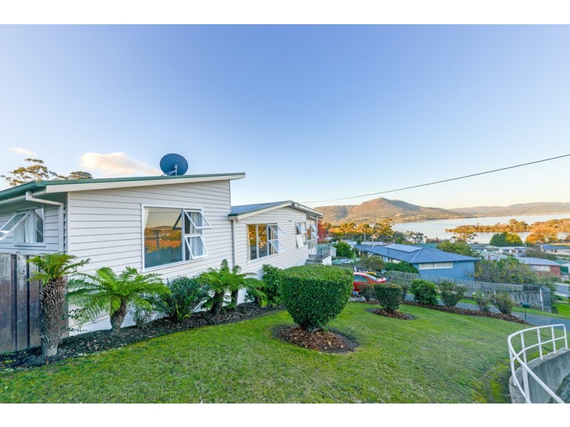 7 Wallong Place, Berriedale TAS 7011