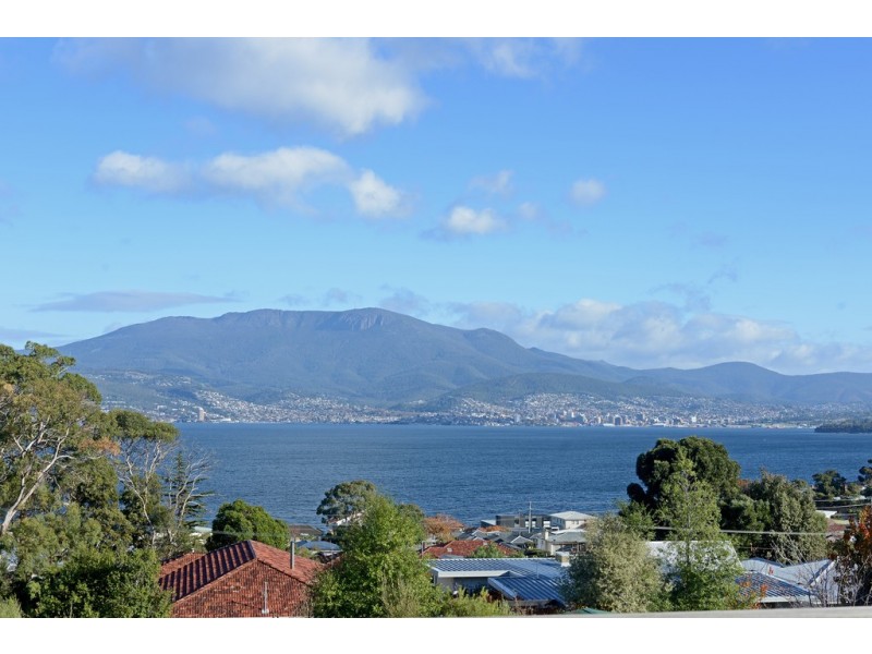 522 Oceana Drive, Howrah TAS 7018